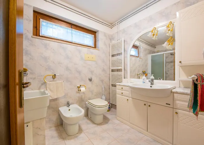 Roberta & Garden Villa *