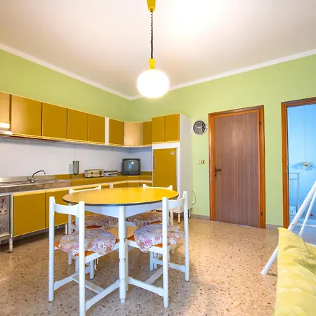 Roberta & Garden Villa