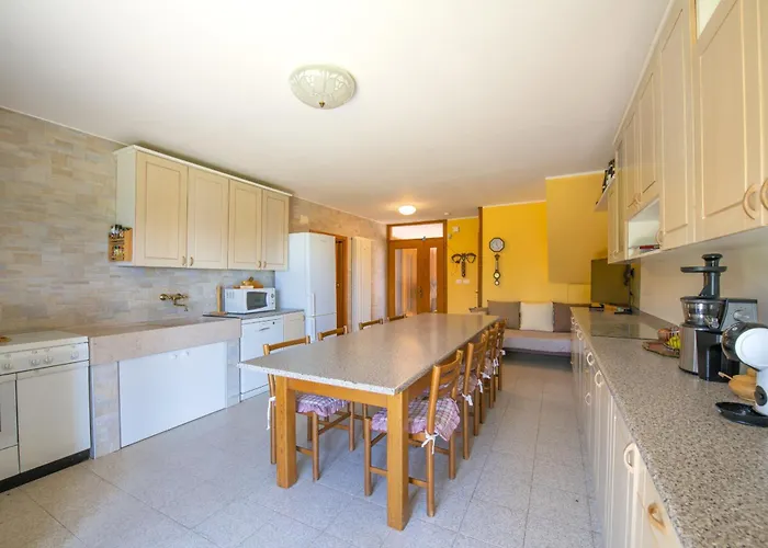 Roberta & Garden Villa