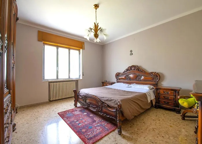 Roberta & Garden Villa *